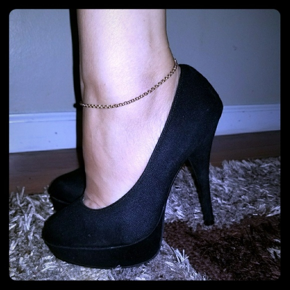 Shoes - Women platform heals
